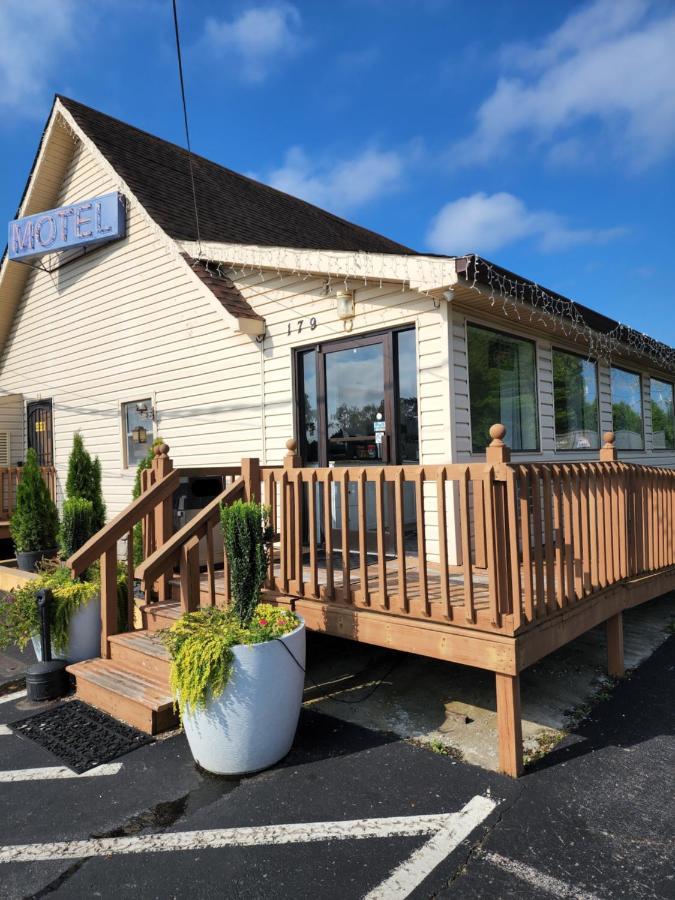 Drakes Creek Inn - Formerly The Relax Inn Hendersonville Extérieur photo